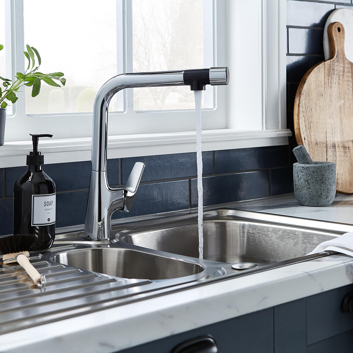 Product Additional Web Image 1