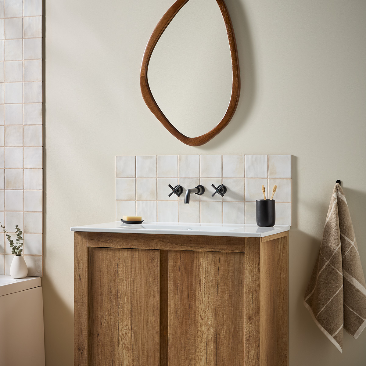 Product Additional Web Image 1